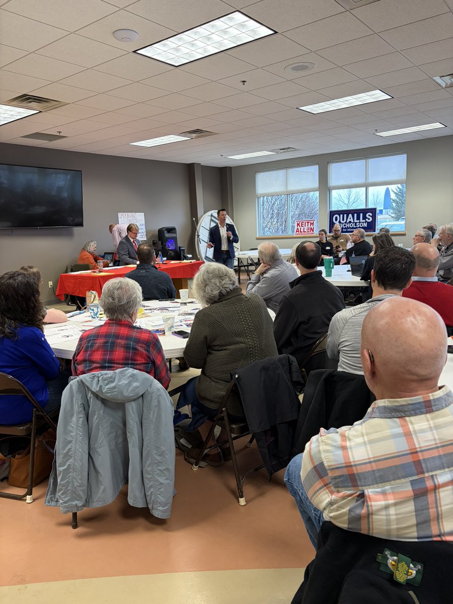 KistnerCongress's tweet photo. Busy week on the campaign trail! 🇺🇸

Started the week attending Natalie Barnes for state house campaign kickoff and on Wednesday attended the debate with three candidates for the Governor of Minnesota and wrapped it up today by attending two conventions back-to-back. Grateful for the chance to meet so many dedicated conservatives who care deeply about the future of our state and our country. The energy and support out there are incredible — let’s keep the momentum going! 💪🇺🇸 #mn02 #CD2