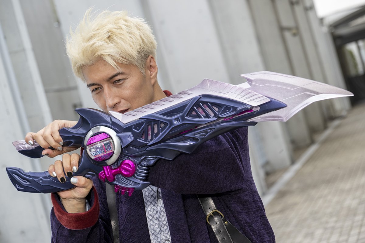 Good Morning Rider Good morning!!! Riders!! Next week Kamen Rider Dawn full debut & Sieg ...