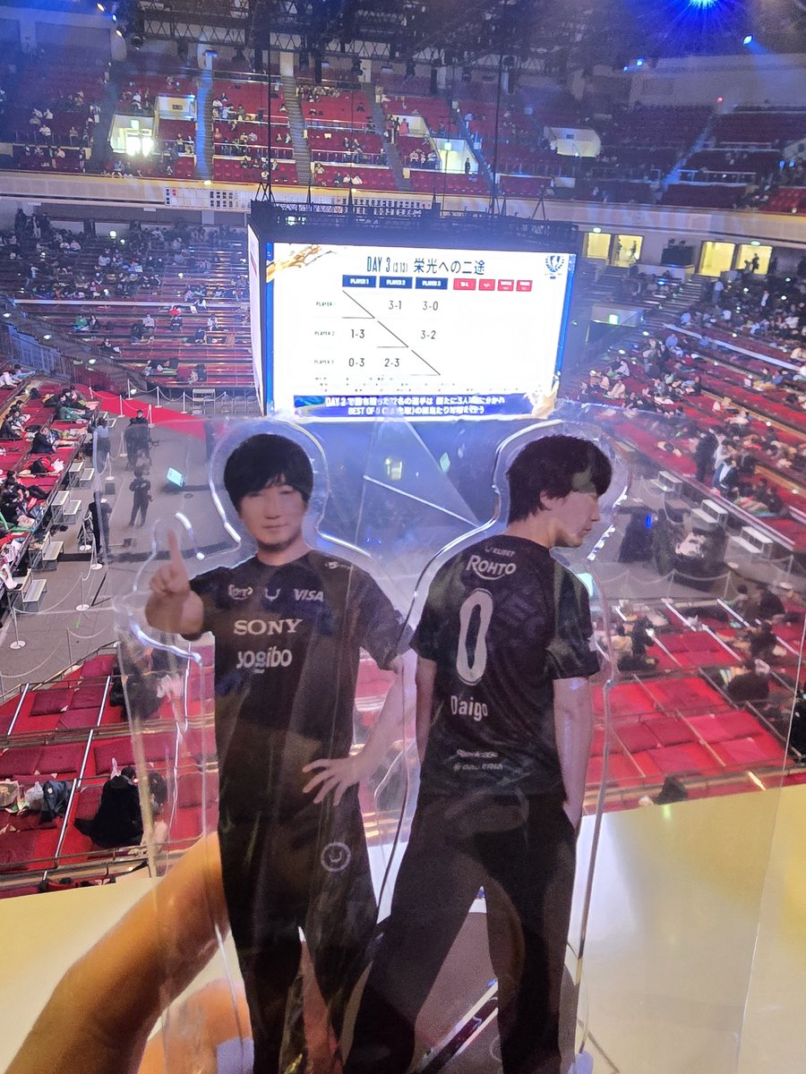 hakuhukko1's tweet photo. カプコンカップDay5!!
もちろんREJECT全力応援!!
世界一になってくれ!!!
#REJECTWIN #RCWIN #ウメハラ #ふ〜ど #ときど #Leshar https://t.co/jOxUx6WEMl