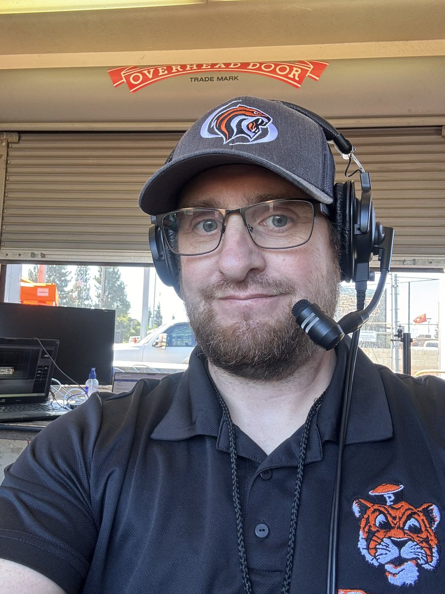 Jake Carlos Schuerman 🎤 tweet media