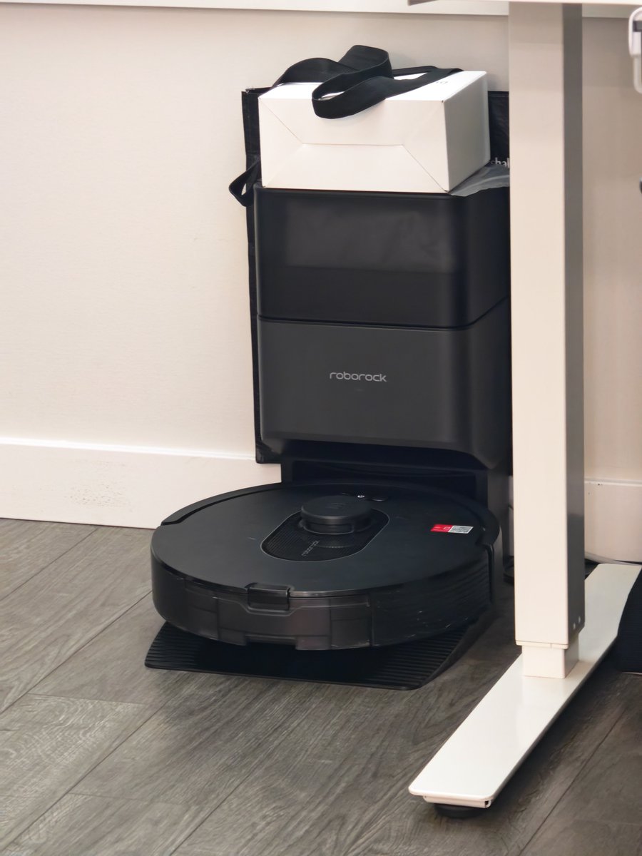 SurplusET's tweet photo. @jackfriks Roborock robot vacuum has been absolutely one of the best things I've ever purchased. Huge time saver! https://t.co/lQrlm76HKV