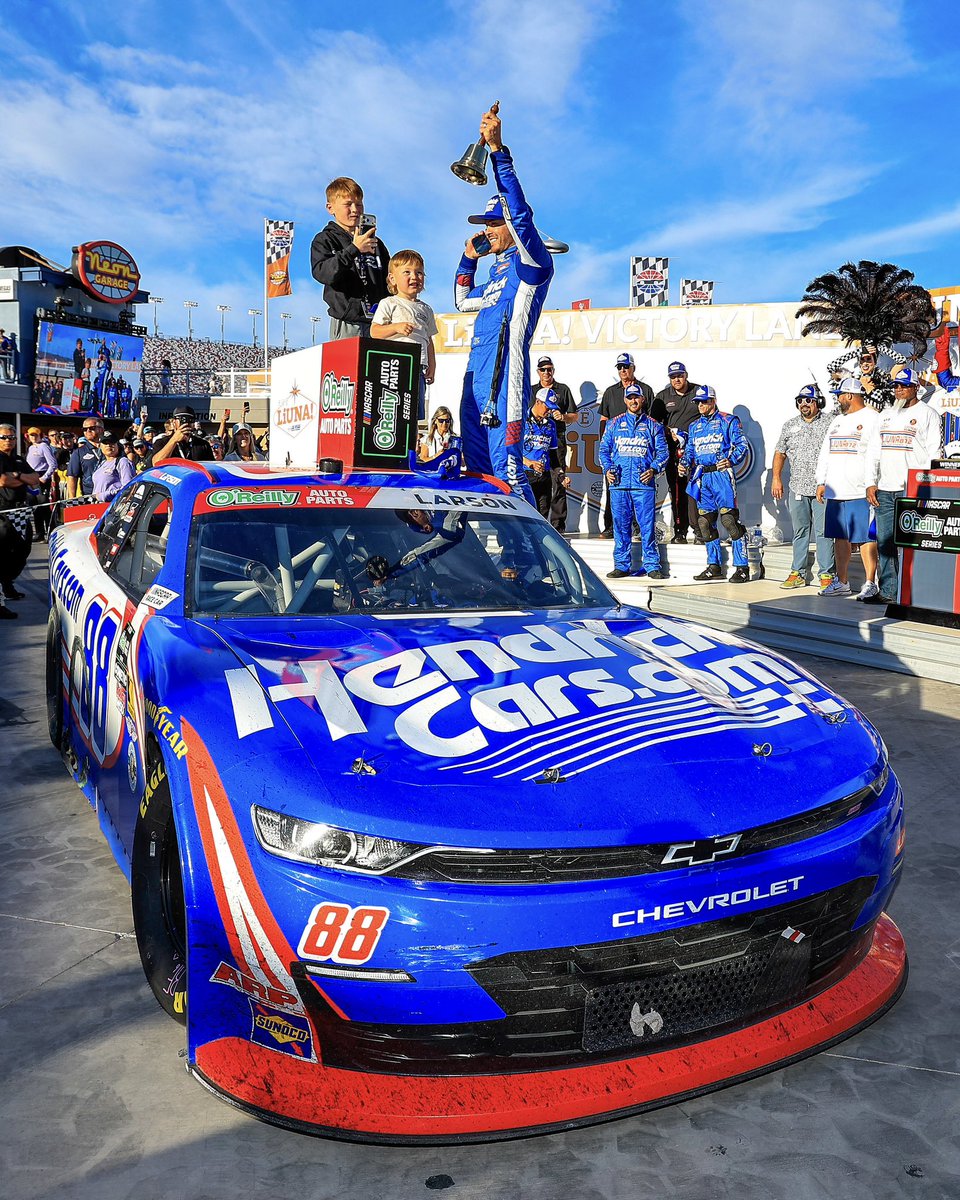 JR Motorsports tweet media