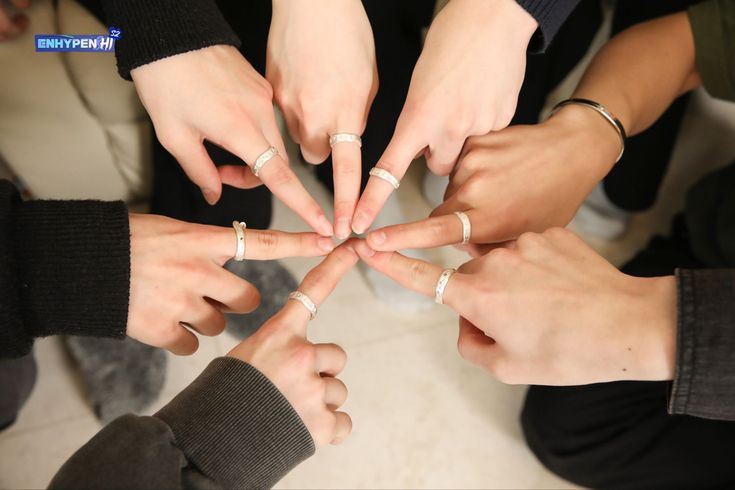 liv, 희 ★ ENHYPEN is 7! tweet media