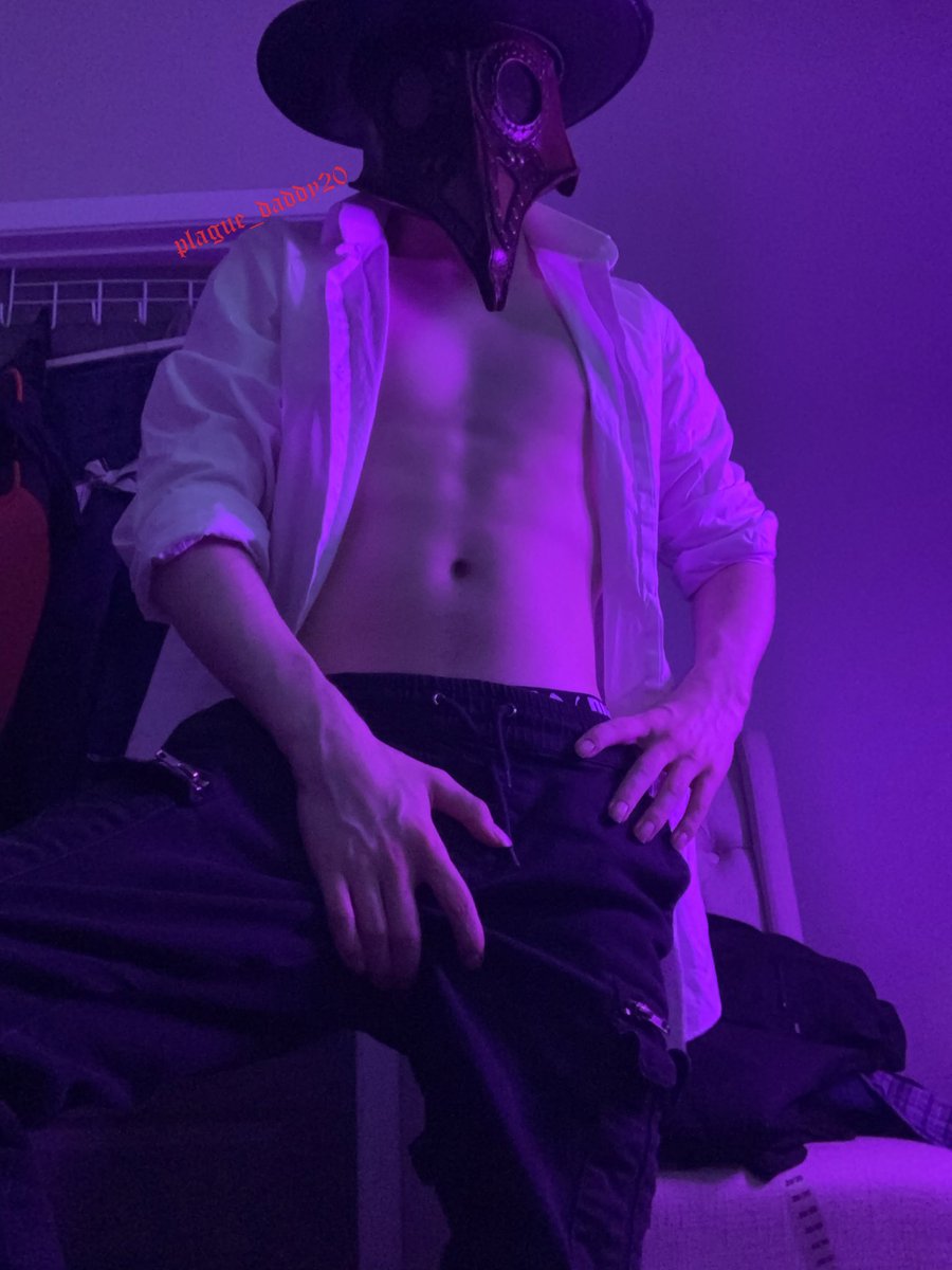 Plague__Daddy's tweet photo. 50% off :3 https://t.co/QjFqq29xHp
