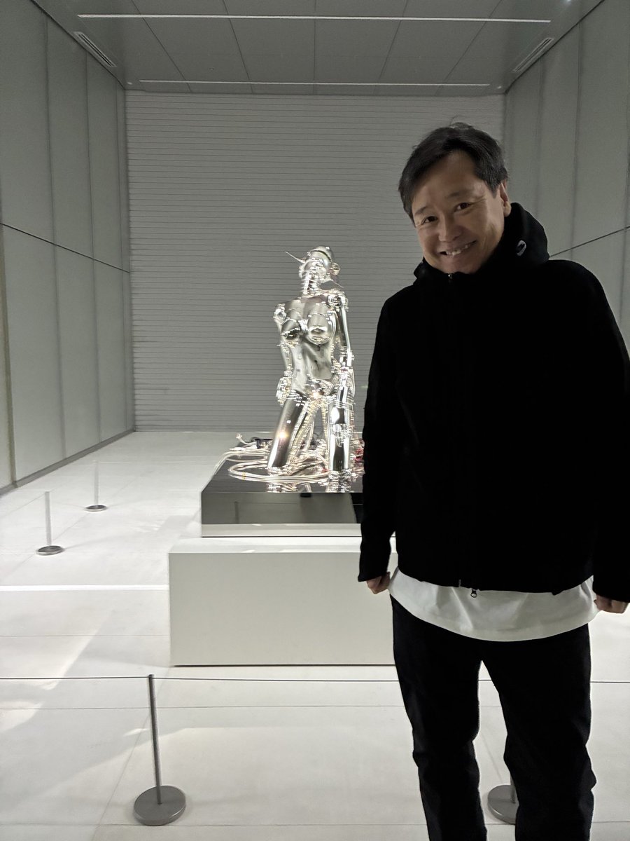 future33 tweet media