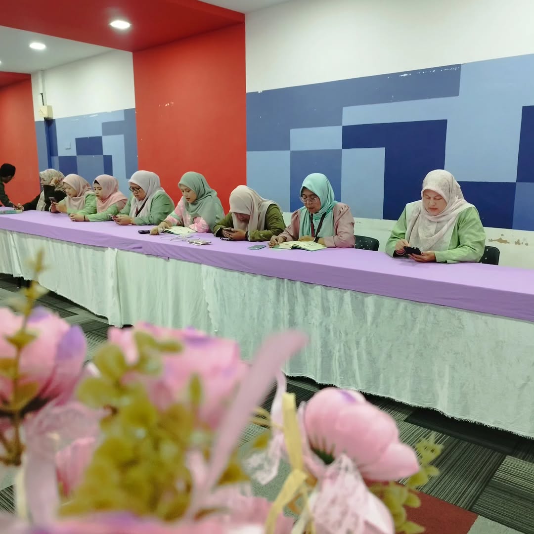 msucseremban's tweet photo. Majlis Khatam Quran Peringkat MSU College Seremban merupakan salah satu dari acara wajib setiap kali bulan Ramadan.ย Sambutan ini bagi meraikan kejayaan menyempurnakan bacaan 30 juzuk Al-Quran
#RamadanRecharge #RamadanVibes #RamadanConnect https://t.co/wEObvzA8b7