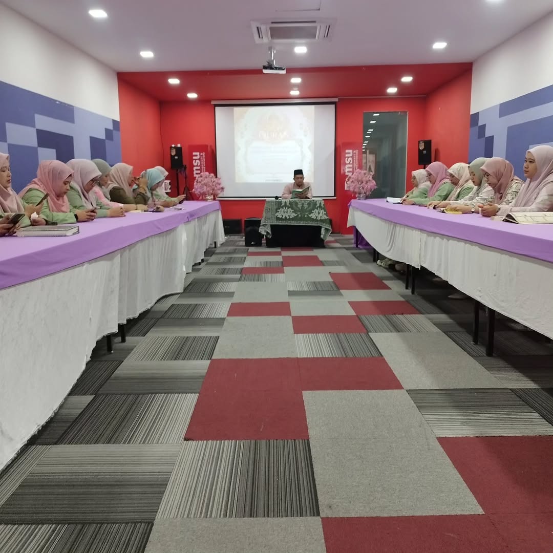 msucseremban's tweet photo. Majlis Khatam Quran Peringkat MSU College Seremban merupakan salah satu dari acara wajib setiap kali bulan Ramadan.ย Sambutan ini bagi meraikan kejayaan menyempurnakan bacaan 30 juzuk Al-Quran
#RamadanRecharge #RamadanVibes #RamadanConnect https://t.co/wEObvzA8b7