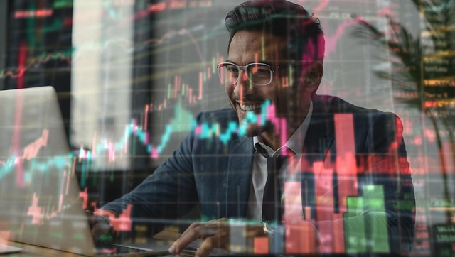 Elizabeth Long tweet media