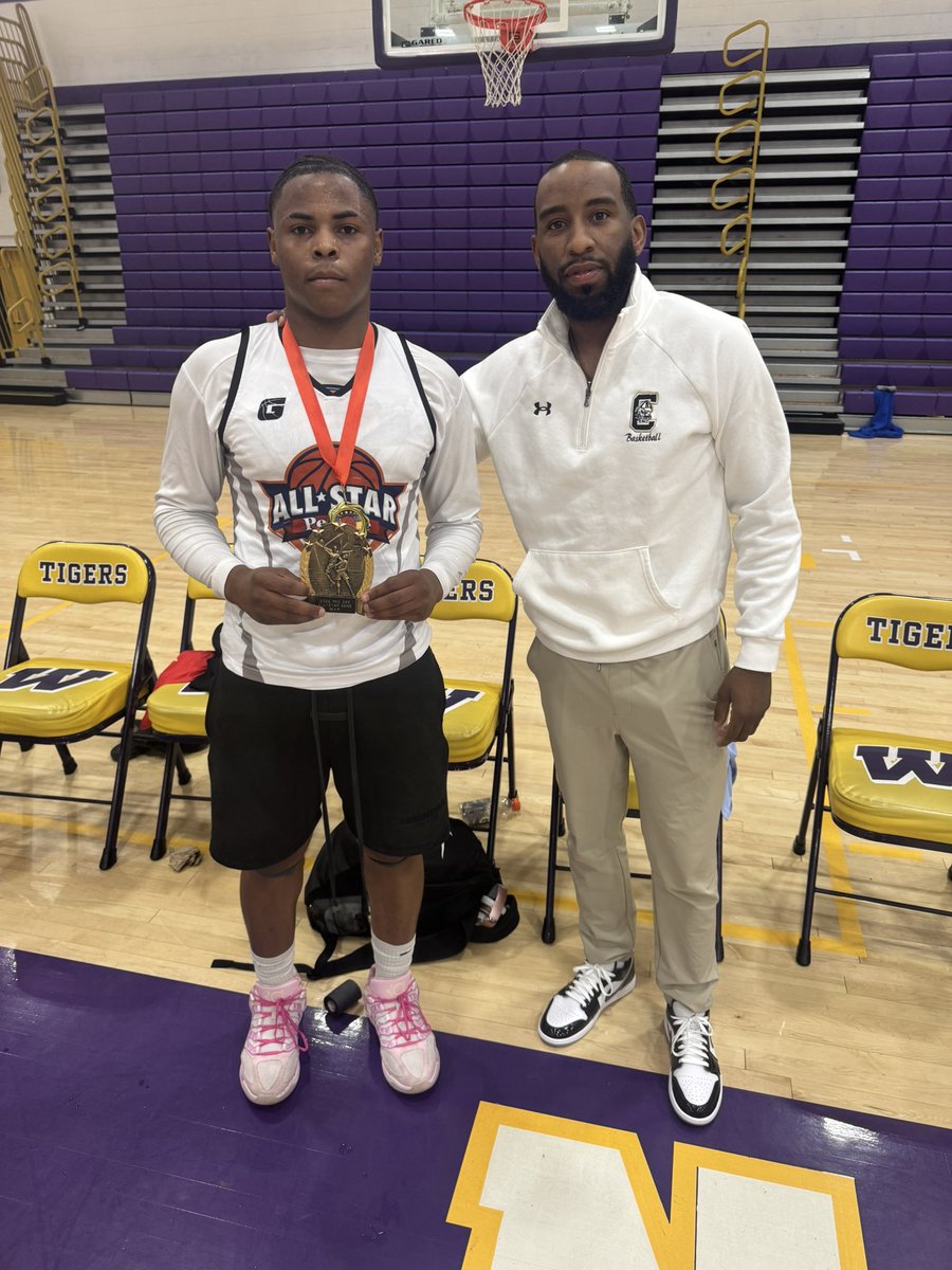 camden_hoops's tweet photo. Congratulations Jahleel Gianes on PeeDee All Star MVP! https://t.co/wpFsiHWkbz
