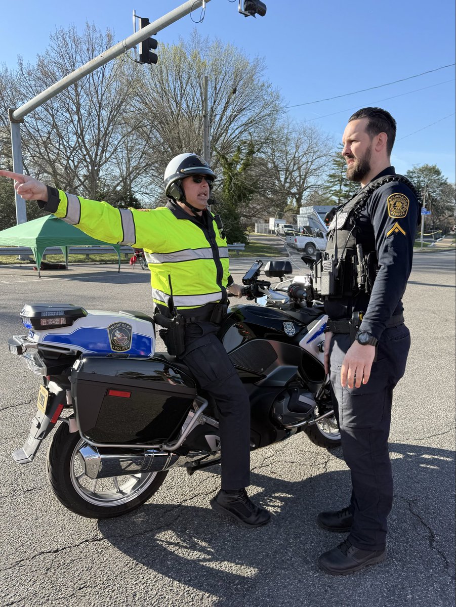 Norfolk Police Dept tweet media