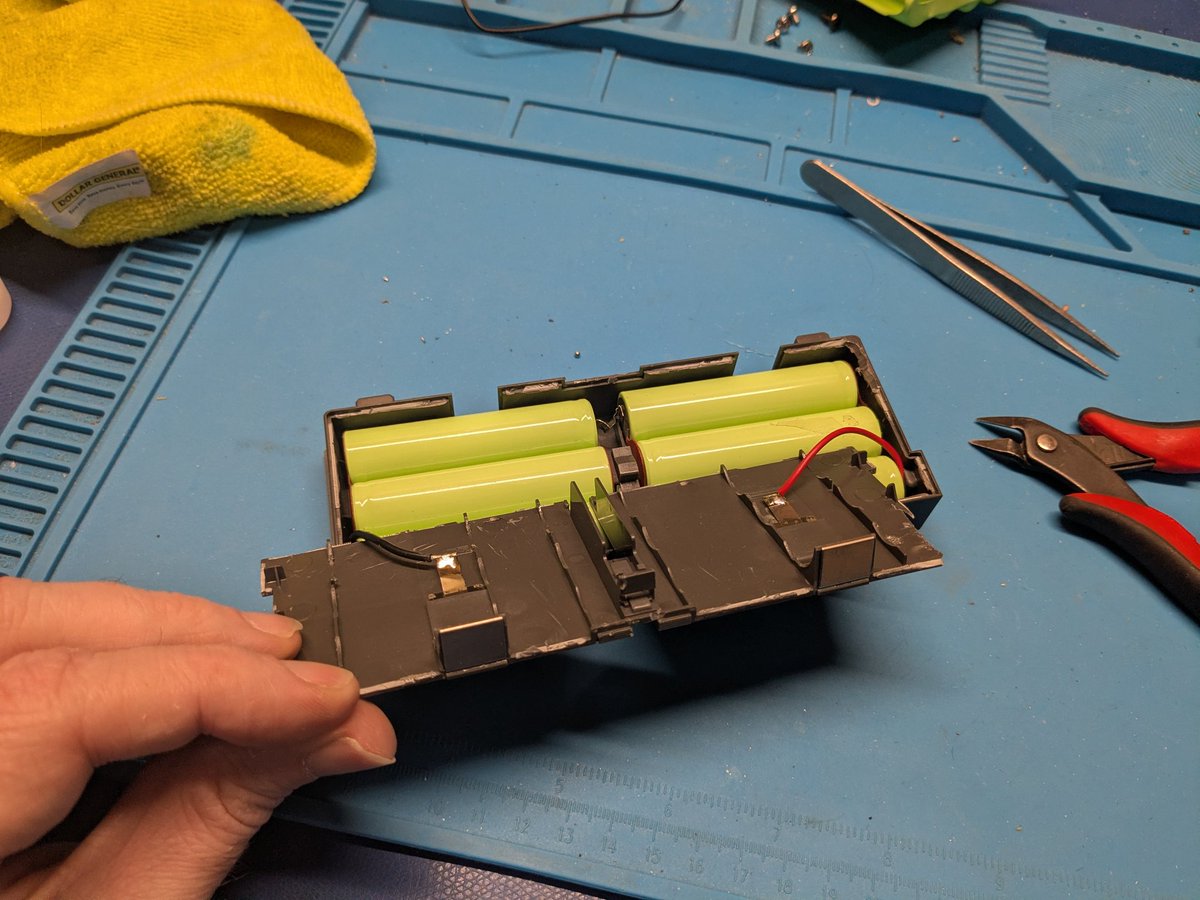 techknight tweet media