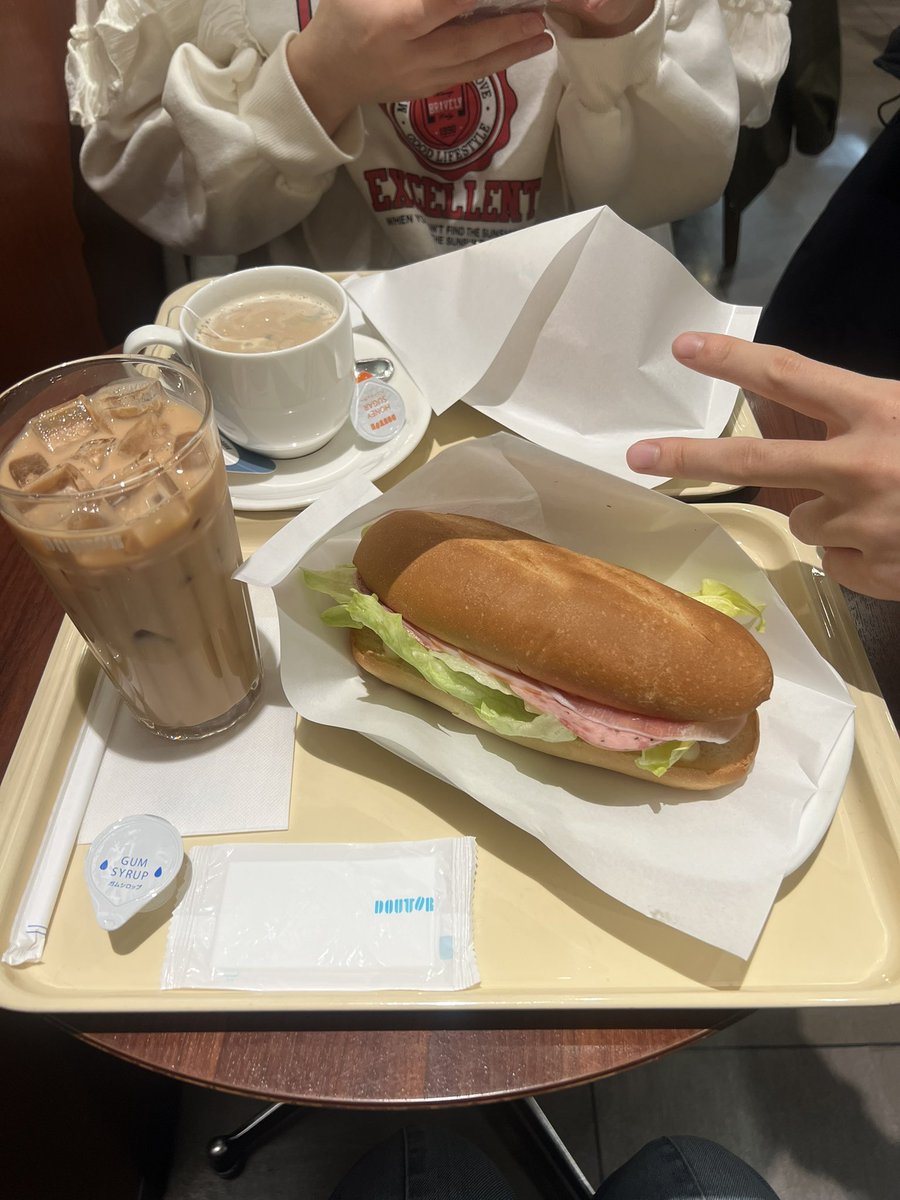 あやね tweet media