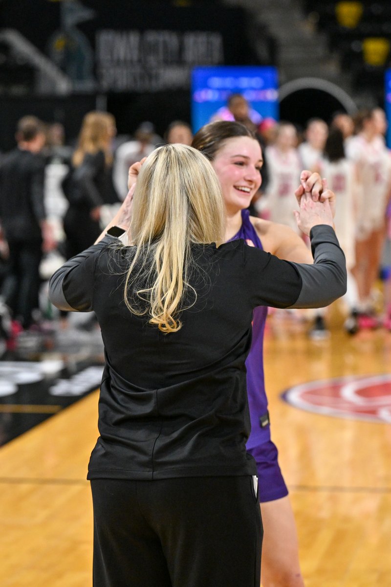 Evansville Women's Basketball tweet media