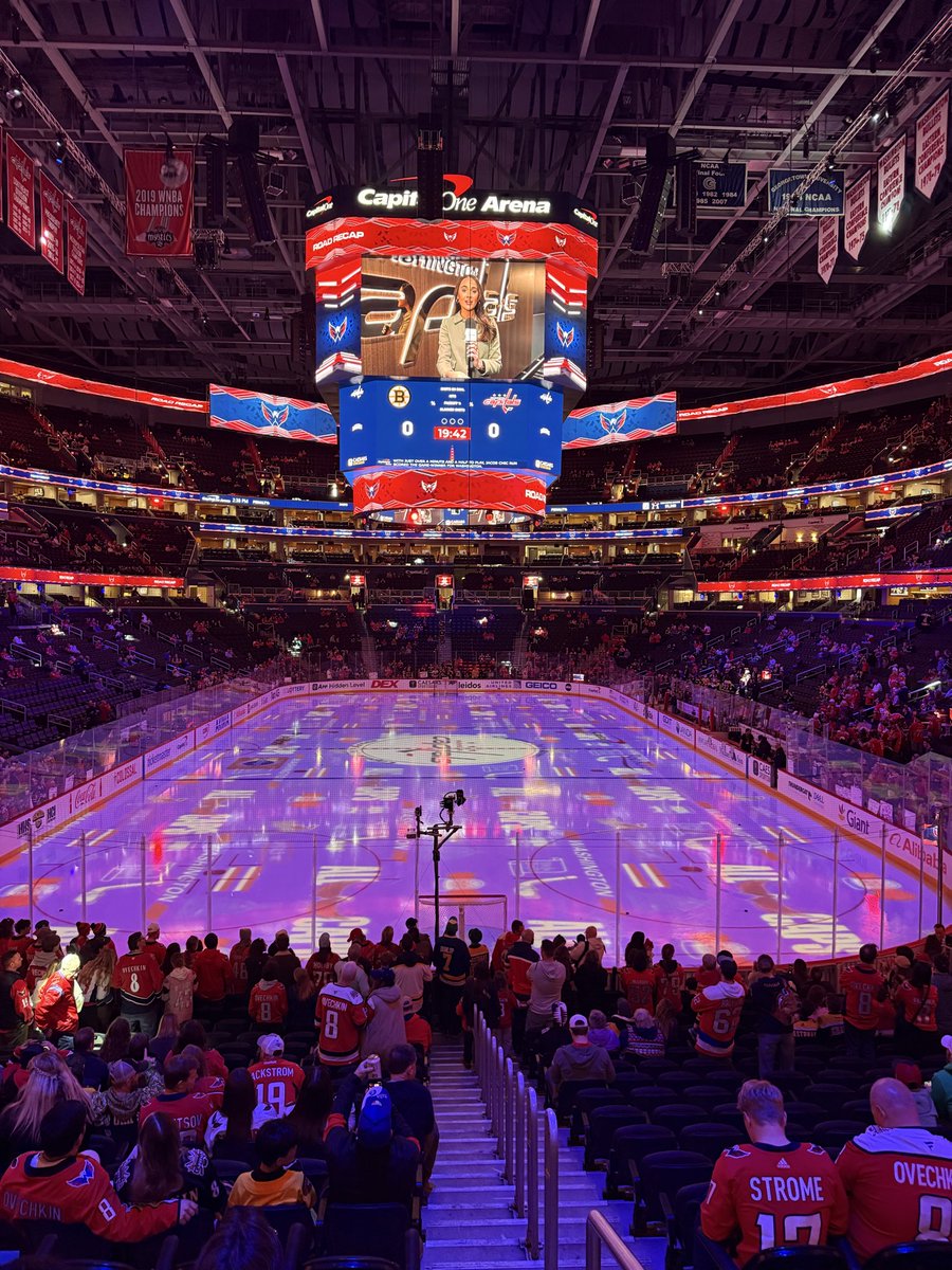 SRhoderick24's tweet photo. Always a good time at the @Capitals game. #ALLCAPS https://t.co/JdOrkF0b0Y