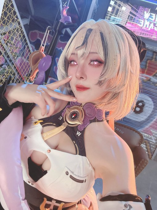 跪下，承認我是你的主人❤️ #女王調教