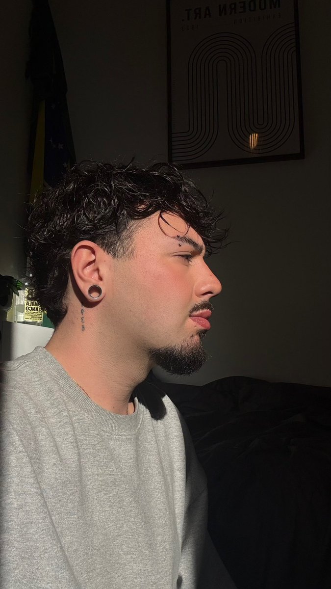 shecallsmesam's tweet photo. 🖤 https://t.co/r7z3AXkNaV