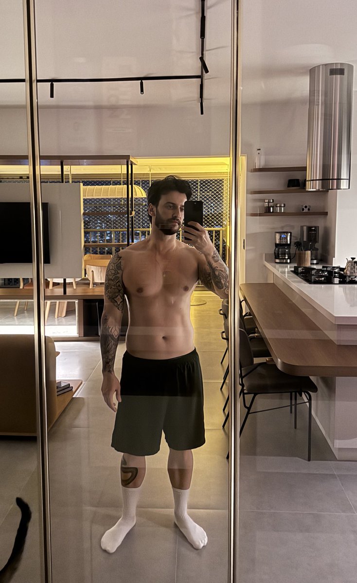 C4STANHEIRA tweet media