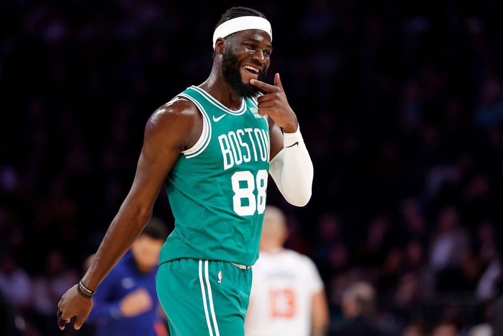 Playoff BOS tweet media