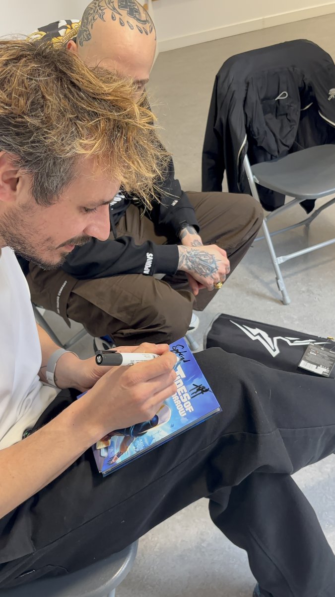 Tides of Tomorrow Demo available on Steam 🌊 tweet media