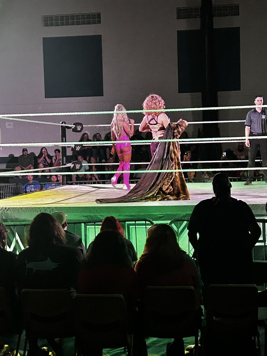 _Marissahhh's tweet photo. Big Cat Kita &amp; Blake Monroe on a tag team?? This match is going to be 🔥🔥🔥 #NXTGainesville https://t.co/tifngVsijB