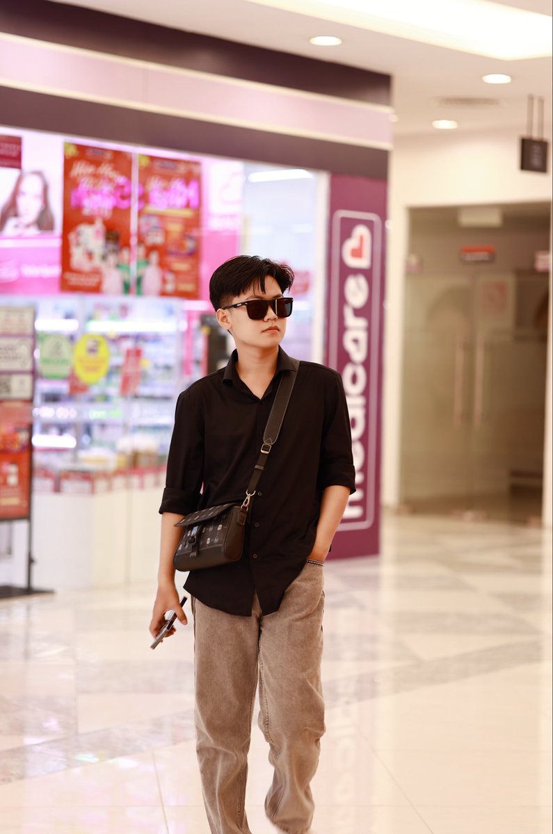 HD012001's tweet photo. Cuối tuần làm quen đi! https://t.co/zEfetNJIXt