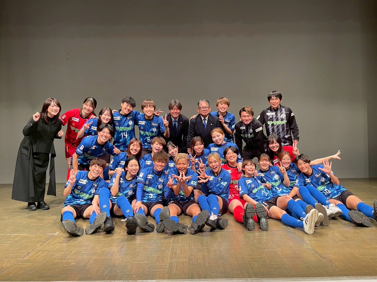 42kashi's tweet photo. いよいよ開幕！
みなさん今シーズンも一緒に闘ってください❤️‍🔥
そして最高に楽しみましょう😋🫶🏼 https://t.co/vICeH2JAMY