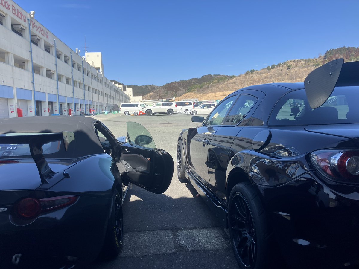 よすけ tweet media