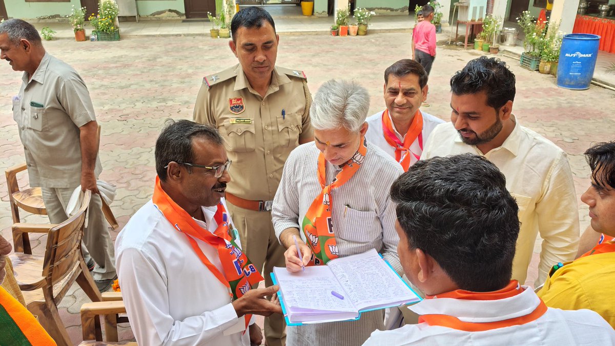 tijenderdhull's tweet photo. आज पिंडारा  , जुलाना , गतौली व रामराय मंडल में पंडित दीनदयाल उपाध्याय प्रशिक्षण महाअभियान का शानदार आगाज 
@narendramodi @nitinnabinbjp @nayabsainiofficial @bjp4haryana 
#narendermodi #nitinnabin #nayabsaini #bjpharyana https://t.co/rVo8lxw46m