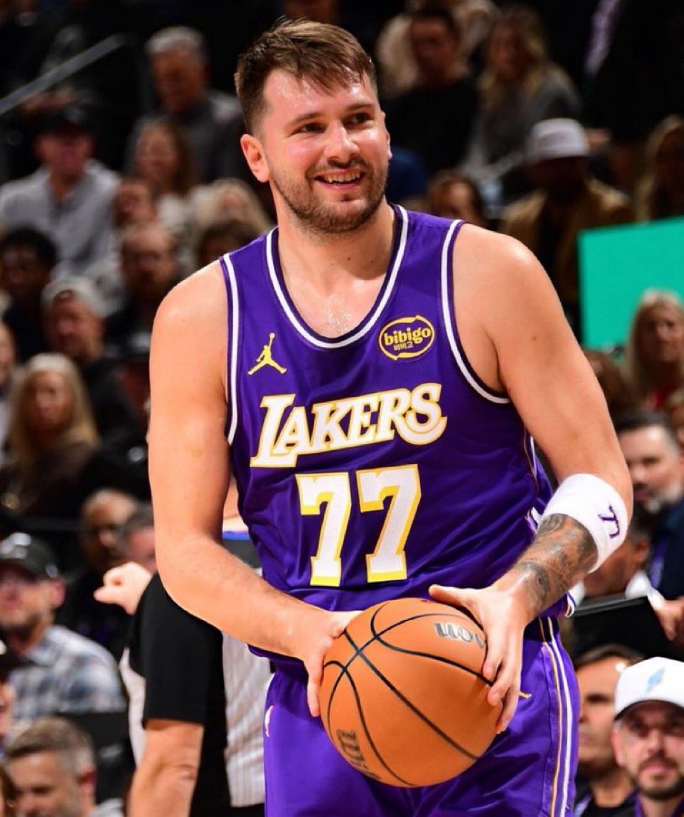 Richard Jefferson on Luka’s 12/5/5 in the 1st quarter:

“That’s my career average. I don’t understand how he does it every night.”