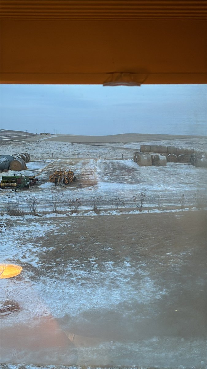 Curtis Fladager (angrycowboy) tweet media