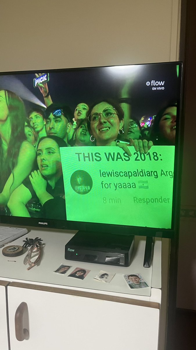 R5vicky_08's tweet photo. Oh @LewisCapaldiARG hiii ! https://t.co/bkdWkj9PGR