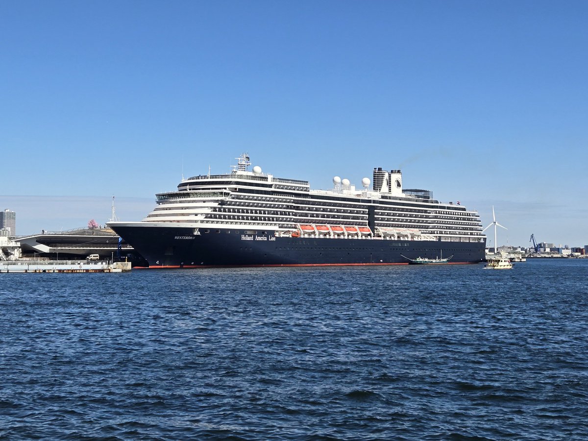 TakanobuKotani's tweet photo. ようこそ日本・横浜へ
#WESTERDAM 
#ROTTERDAM
#Nederland https://t.co/T8iNAoo9b2