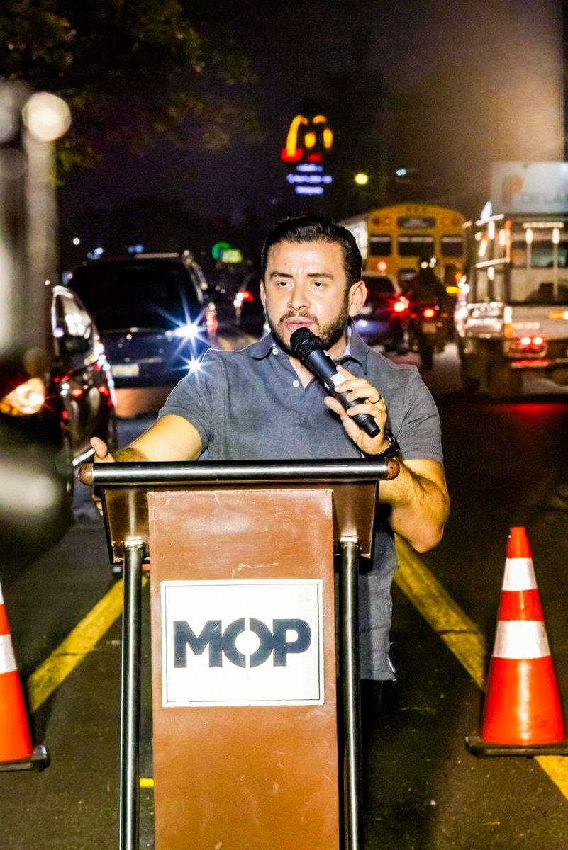 Diario El Salvador tweet media