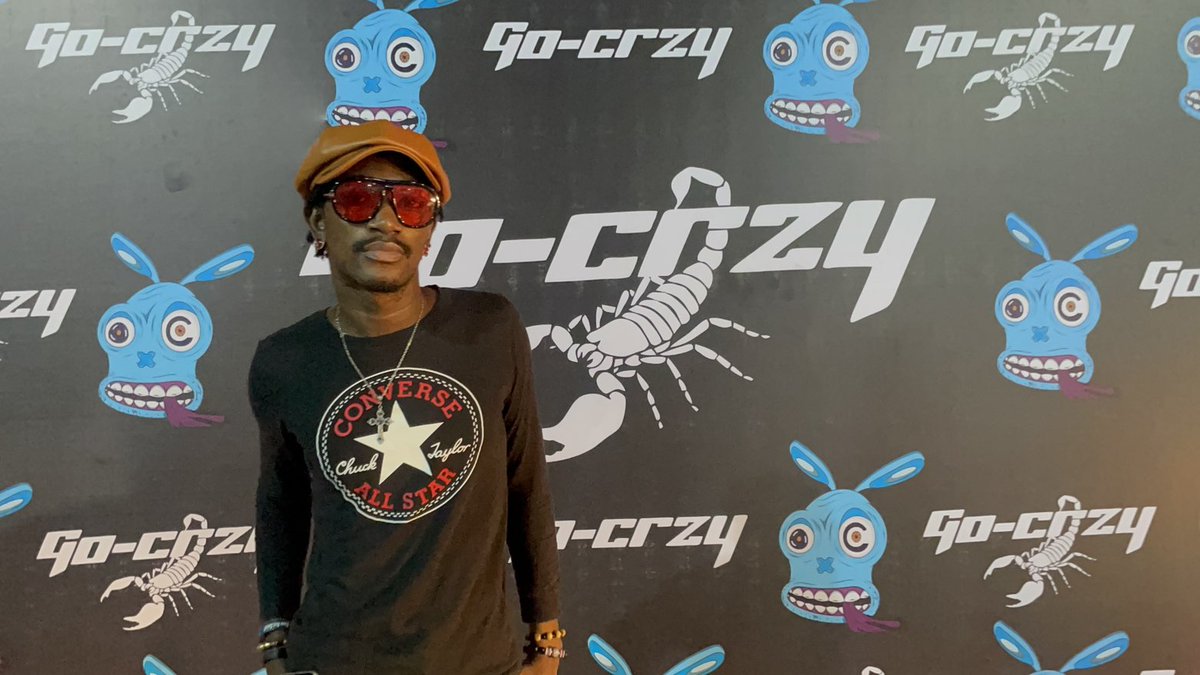 PhilosWHOREphical Nard tweet media