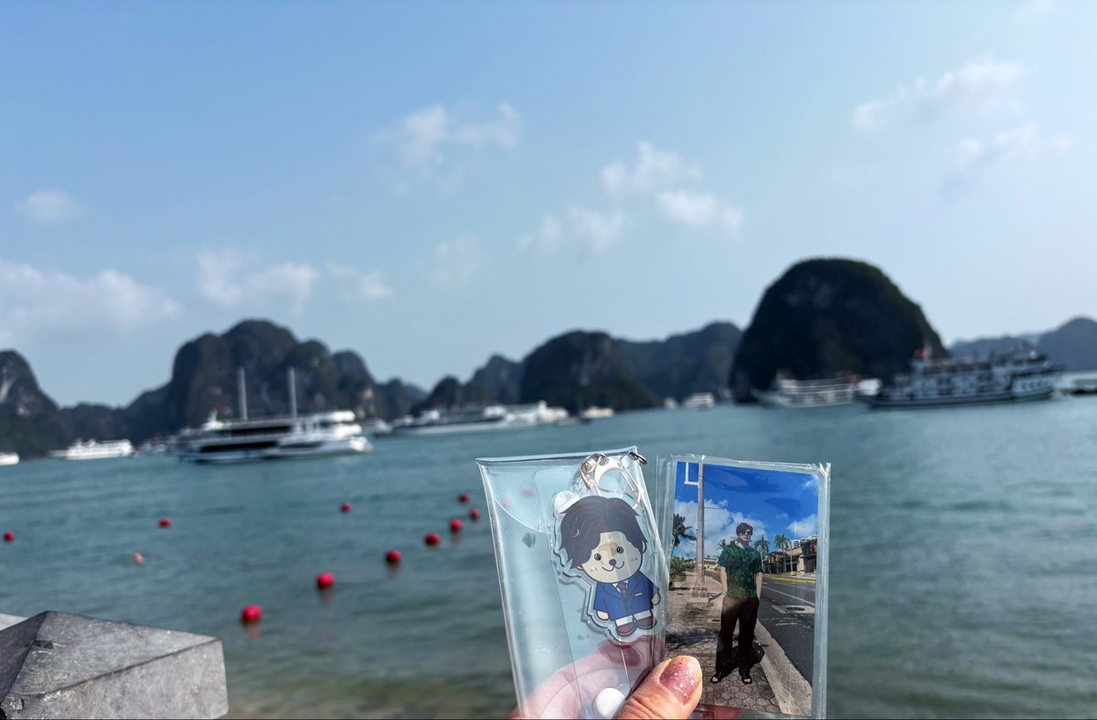 love_peace_1515's tweet photo. 優くん&ラブピの皆様おはようございます
めっちゃ楽しく貴重なインスタやポスト沢山有難うございました❤️
Uくんと一緒にベトナム世界遺産ハロン湾
(既に夏)のビーチリゾート行きました❣️島のアイドル可愛いお猿🐒さん達に会え思わずホッコリ癒されました
#FFM26 #東京行けなかった
#城田優26
#城田優 https://t.co/4oaOQYftQD