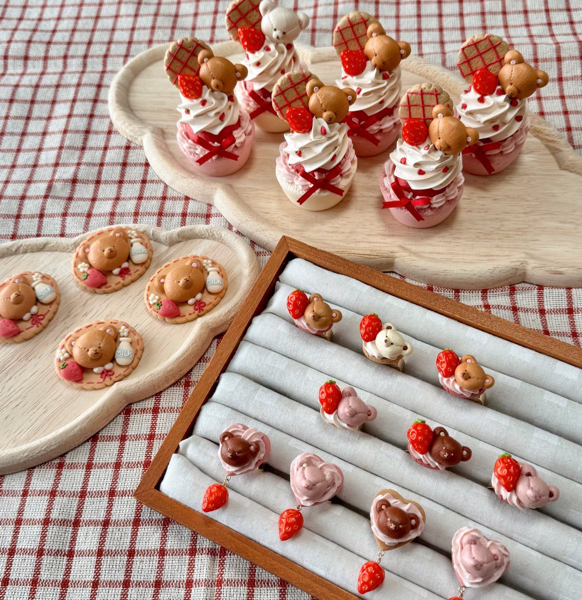 KanadeMMS's tweet photo. いちご展11

最終日です。

19:00までとなります🍓 https://t.co/DV6Nj45jyQ