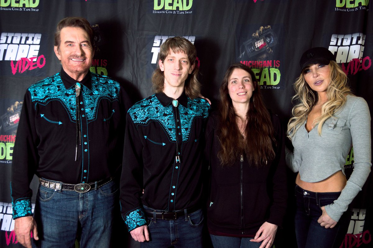 𝔻𝕒𝕟 𝕃𝕖𝕖 tweet media