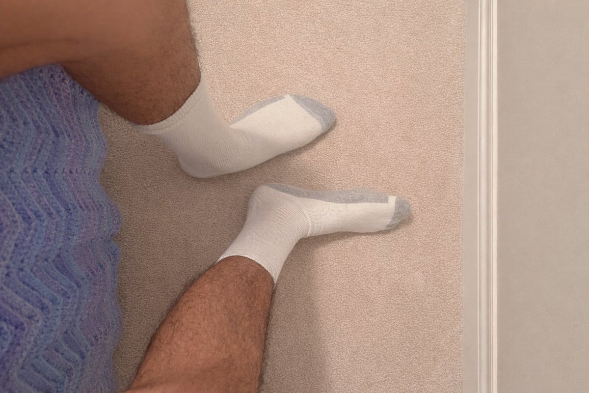 Sukimasters's tweet photo. White Socks🧦For The Gooners…💦 😈#Findom #cashmaster #teen #mlm https://t.co/nKmoxnpUYY