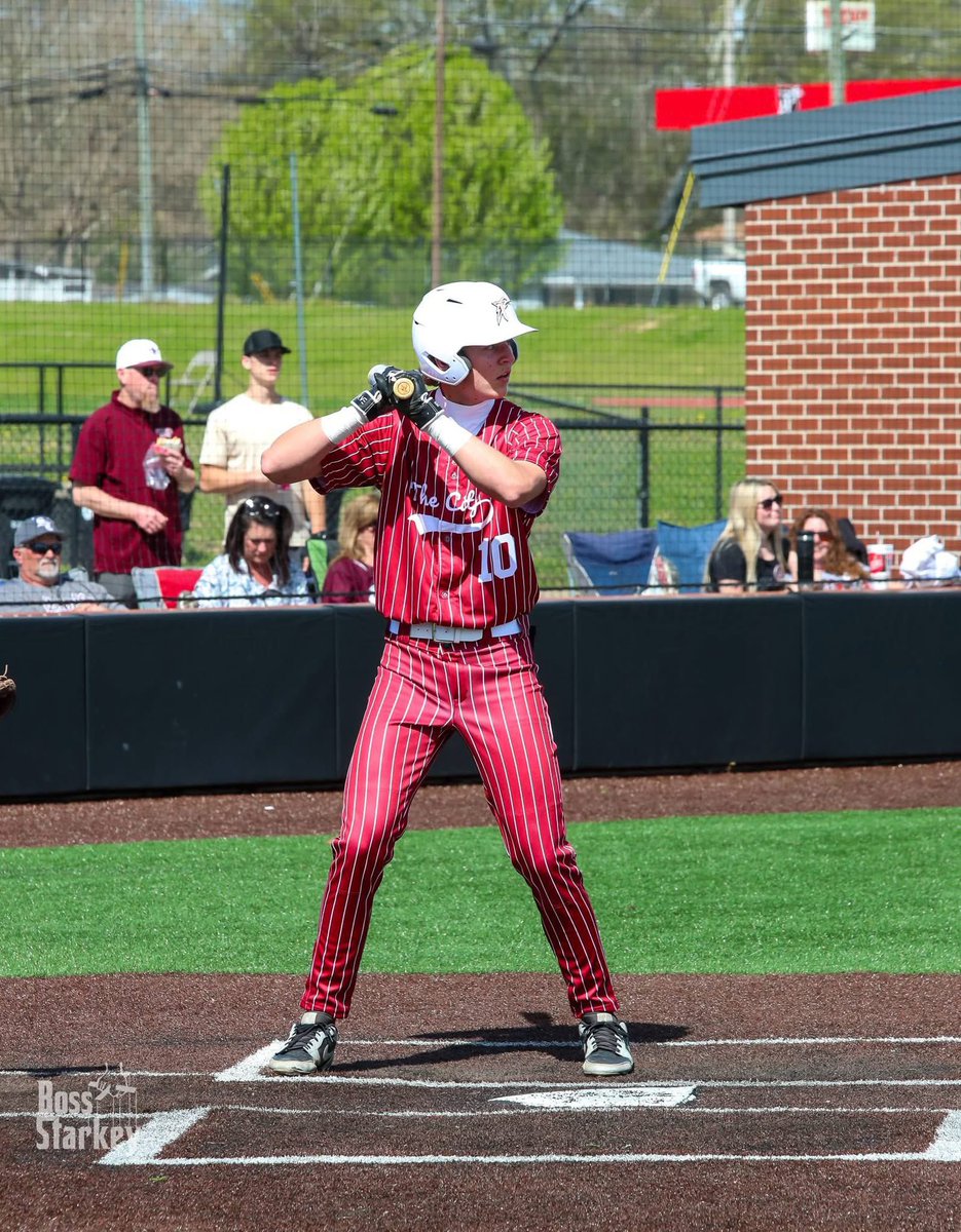 SamSollie tweet media