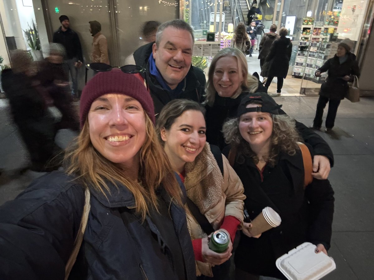 Alexa Philippou tweet media