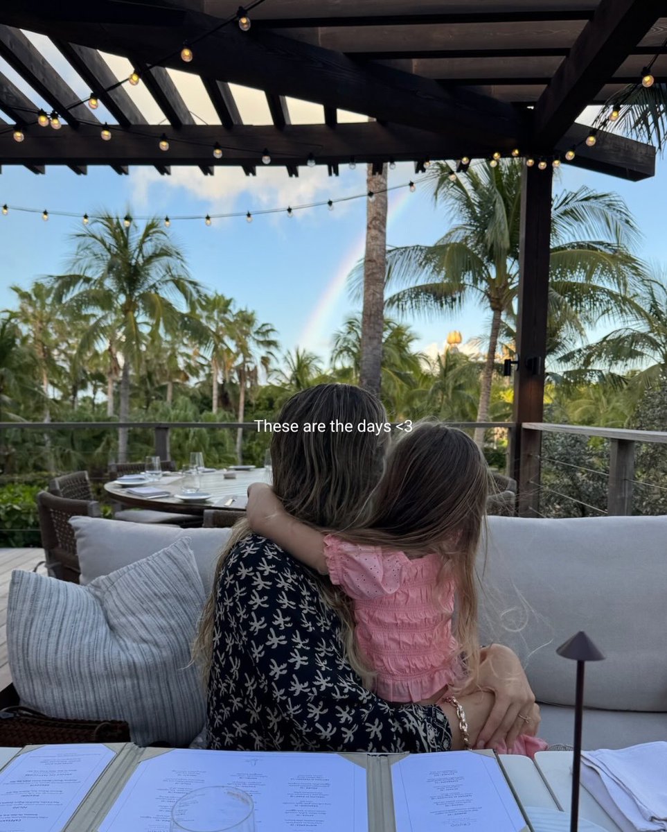 Candice King Daily tweet media