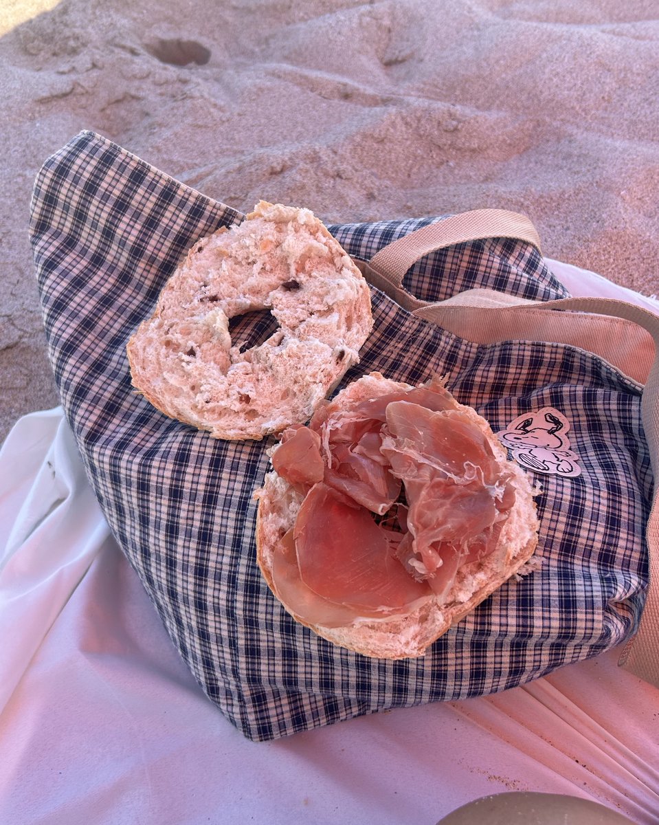 tortolita canela tweet media