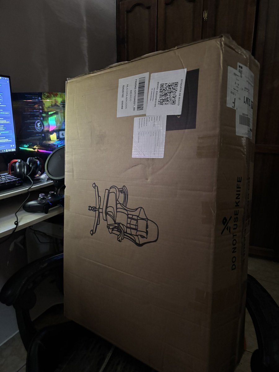 EGO | pandaafnn tweet media