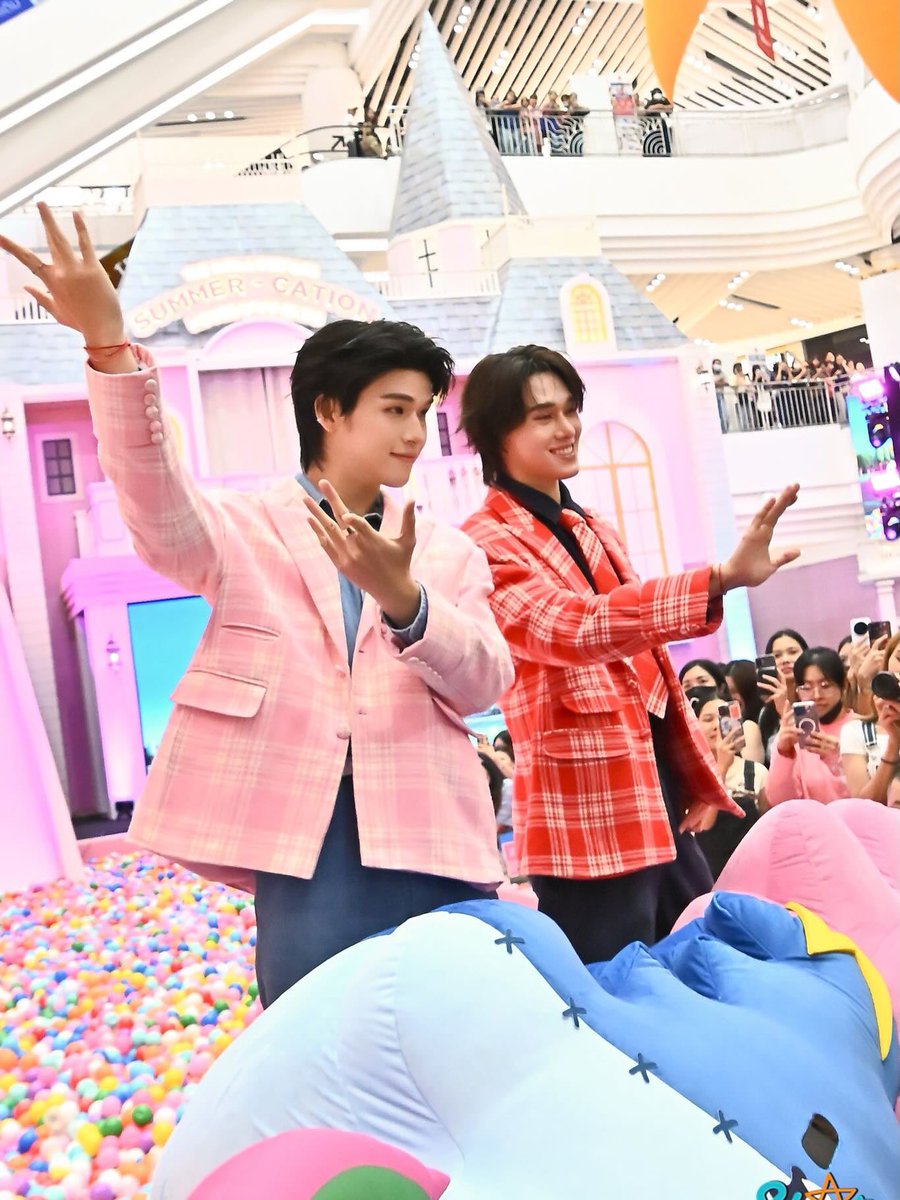 SkyNani_KR's tweet photo. 🗓️ 20260314
🔎 IG | new_jedsada
SKYNANI AT SUMMER THE MALL BANGKAPI
#THEMALLSUMMER2026xSKYNANI
#THEMALLLIFESTORESUMMERCATION
#styledbyme
@ wanfaii
@ gamemygb
@ prieo
@ som_tw24 @ pnnwish
#Skynani #สกายนานิ
#skywongravee #hirunkit_ https://t.co/taTUSeAuvu