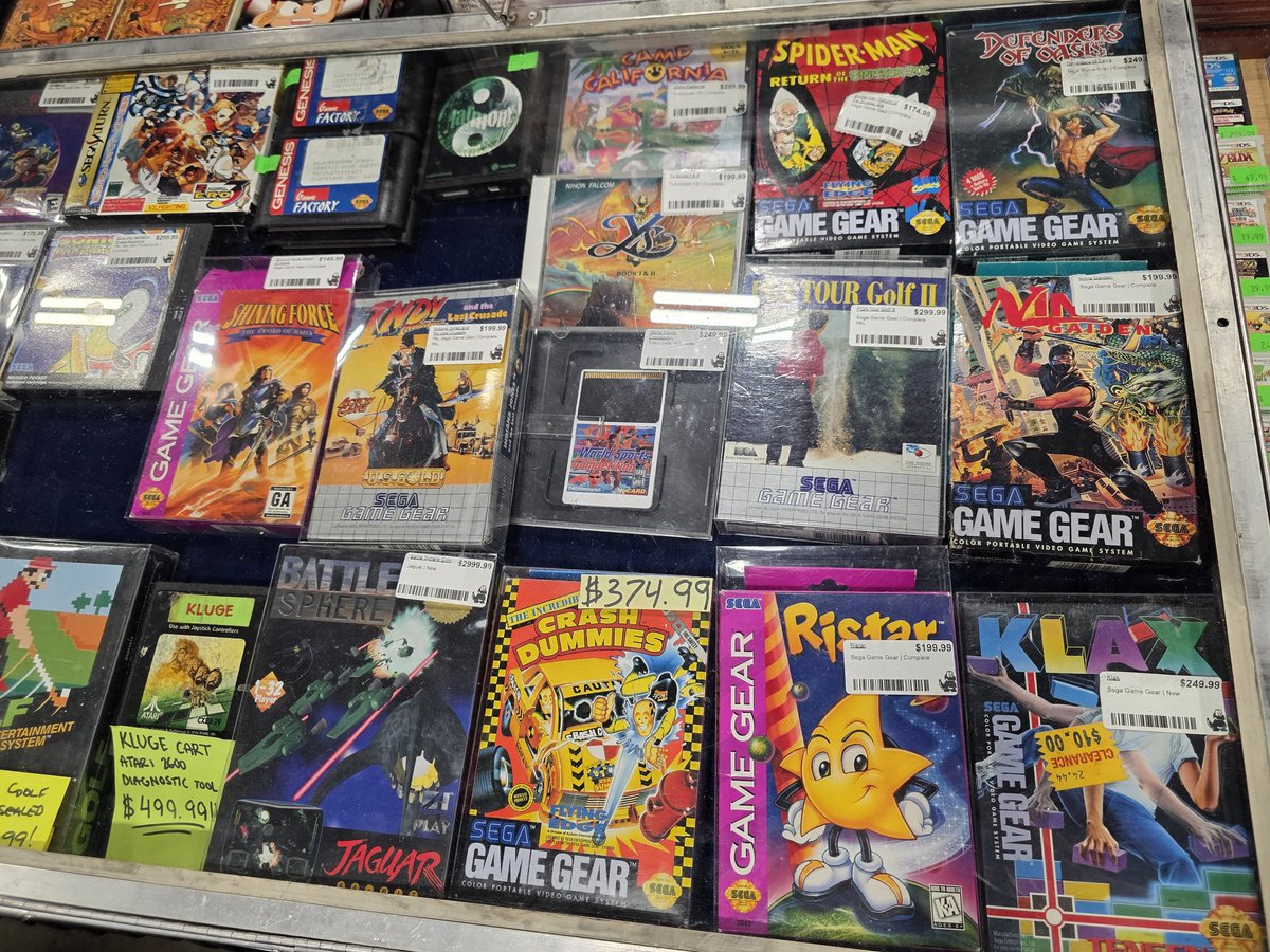 Ramona_cool's tweet photo. #gameonexpo some #videogames https://t.co/PAlthUnb0d