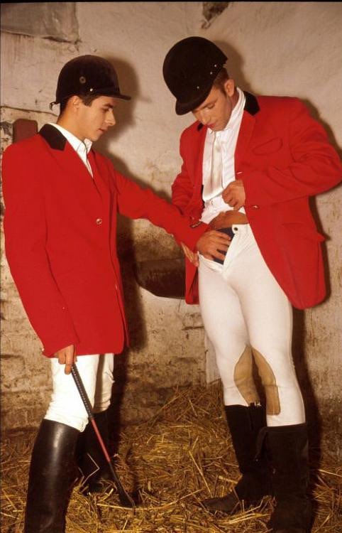 Hot Guys in Costume tweet media