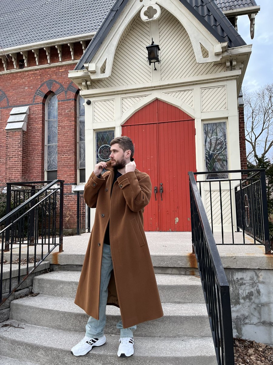 SimtemOfficial's tweet photo. Big coat season almost over 🍂 https://t.co/m9QSlOwTua