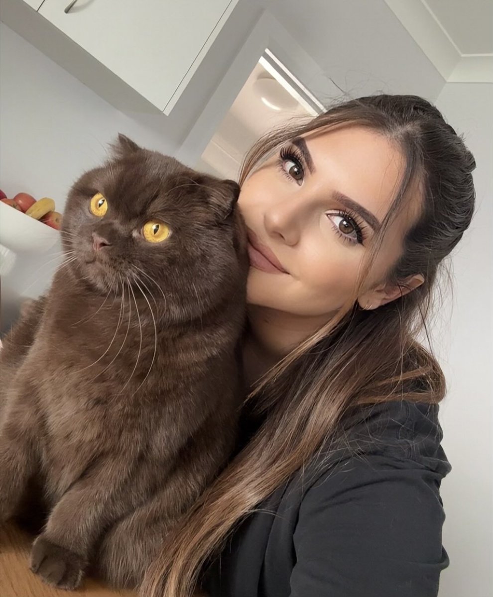 Mia ✮⋆˙ tweet media