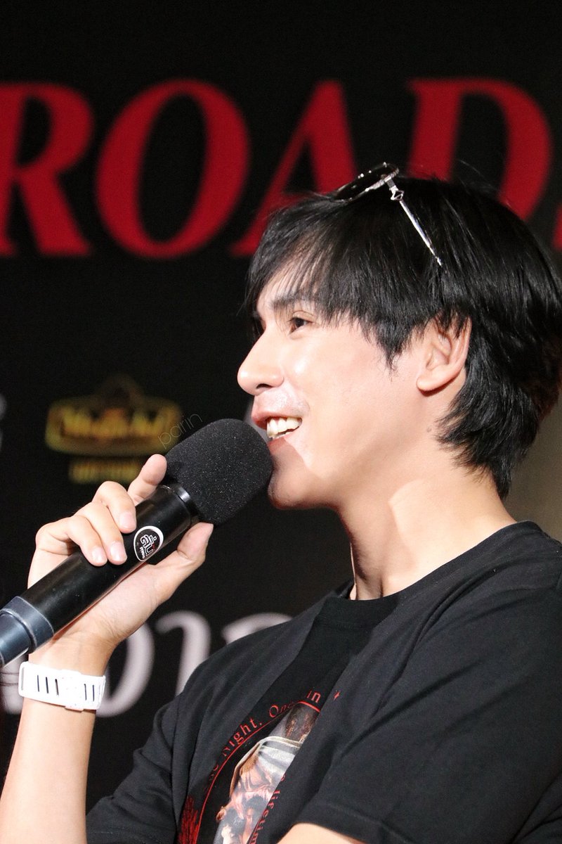 PAE_CPH's tweet photo. #ราคีroadshow คิวมาโคราช จะพลาดได้ไง 🤍  @EWaraha 
#อิงฟ้าวราหะ #EngfaWaraha #ApoNattawin #jesjpp https://t.co/hNQg8v7D6u