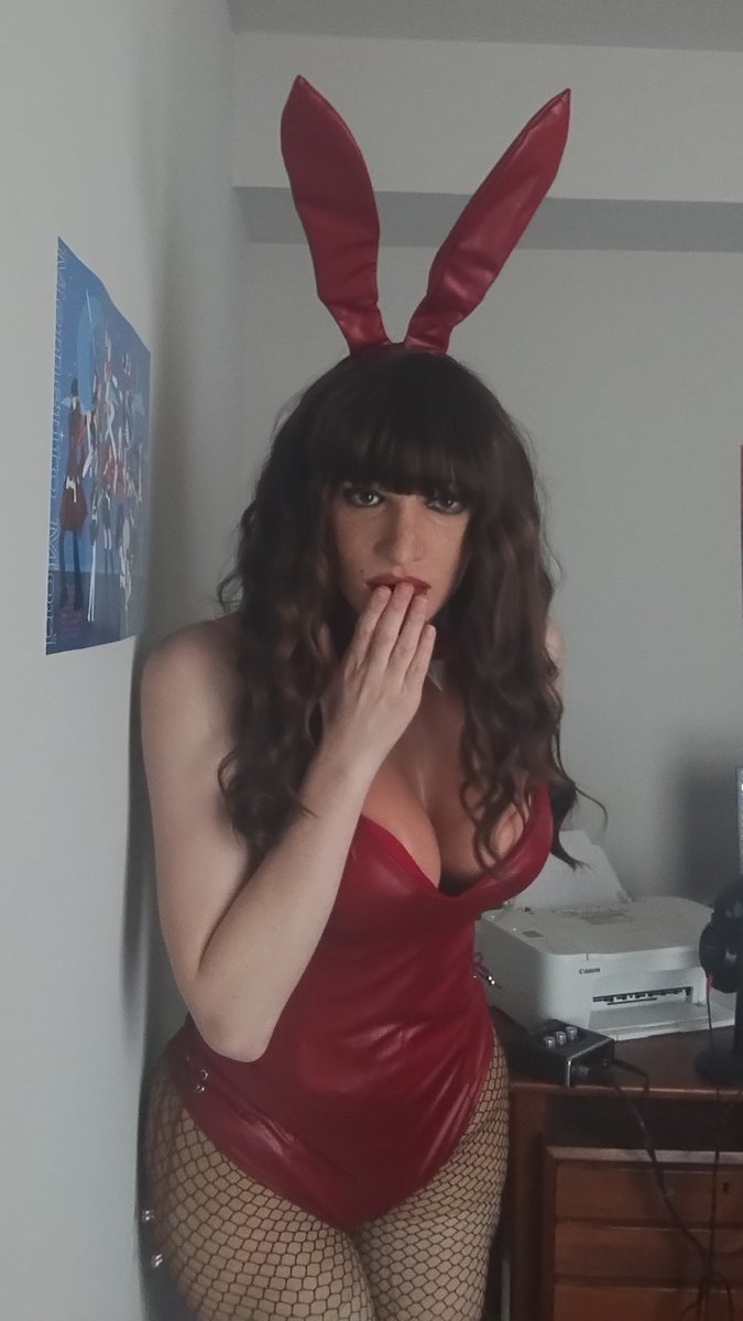 Ashley Wood tweet media